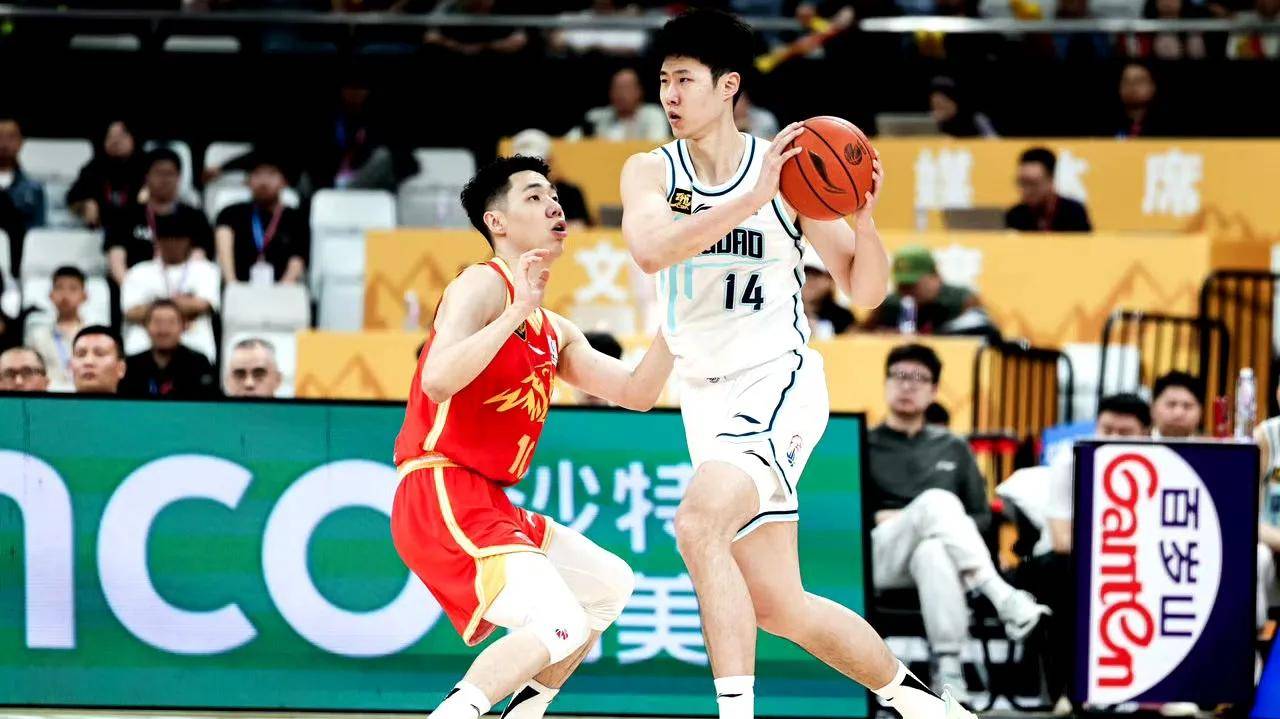 广厦男篮吞下比赛失利未放弃信念的简单介绍