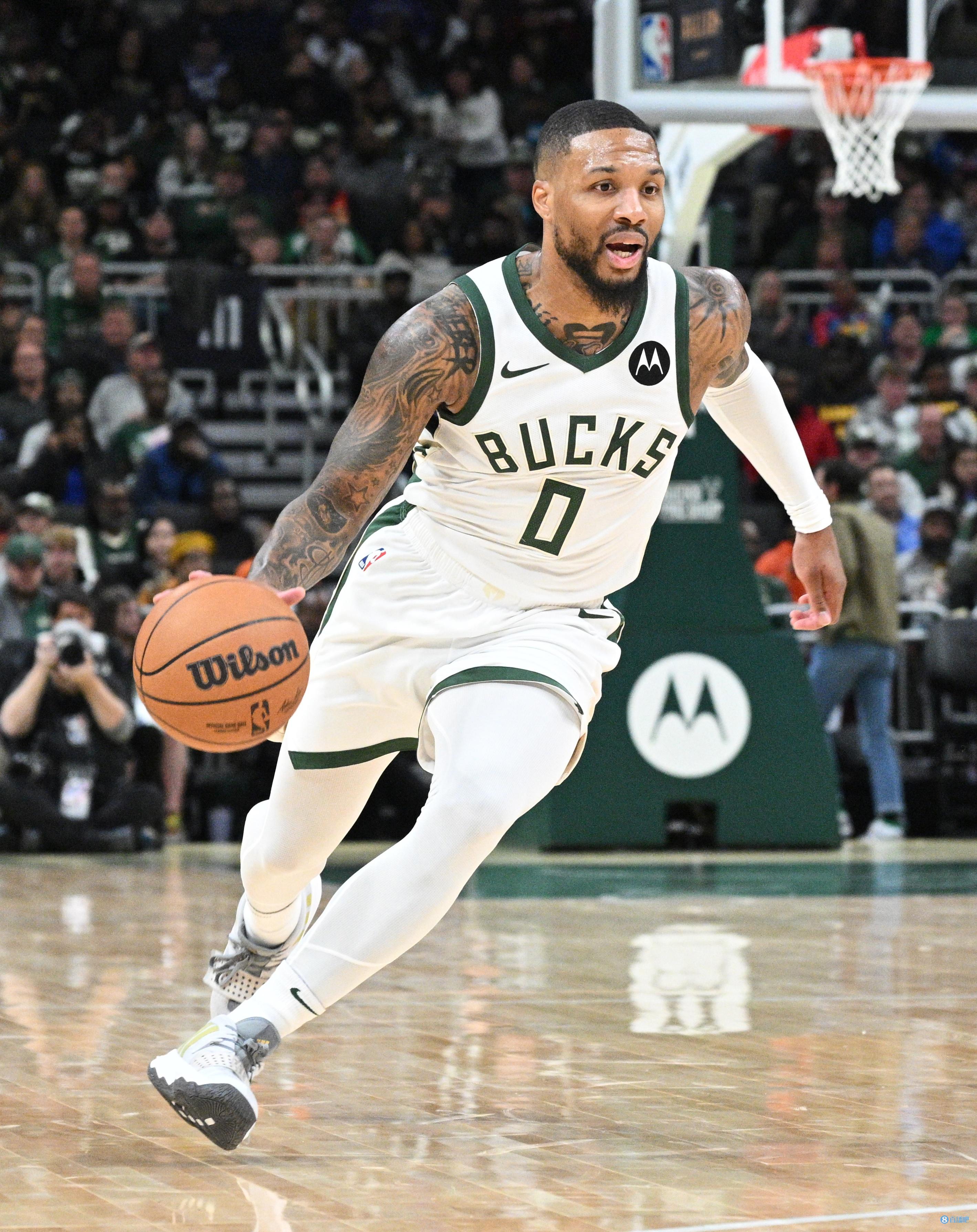 雄鹿大胜湖人，终结三连胜