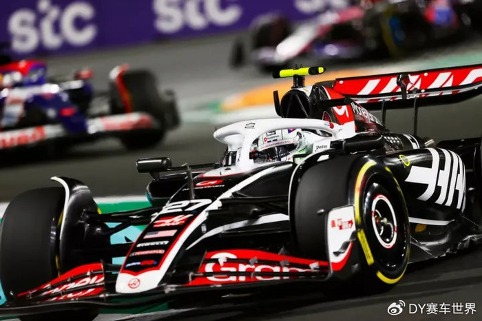 哈斯车队完胜索伯车队，诺里斯统治全场