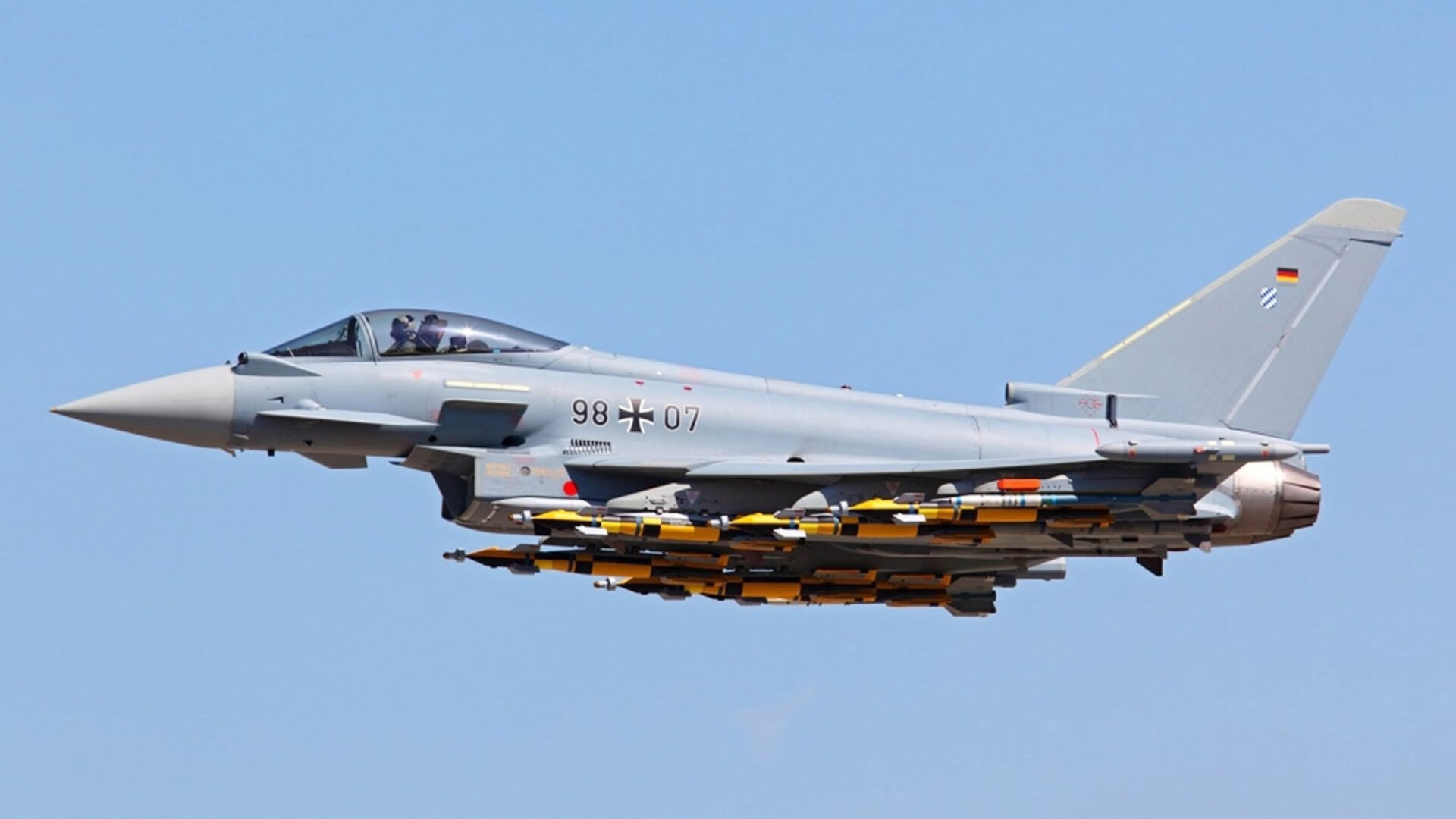 双线激情，欧冠淘汰赛焦点战与湖人淘汰雄鹿的竞技风暴