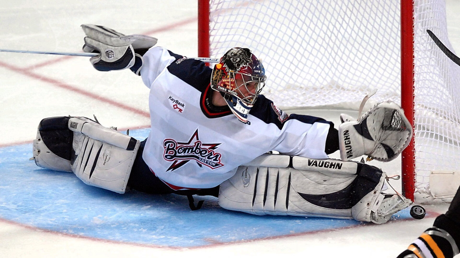 绿茵与赛道,拉什福德点燃F1揭幕战之夜